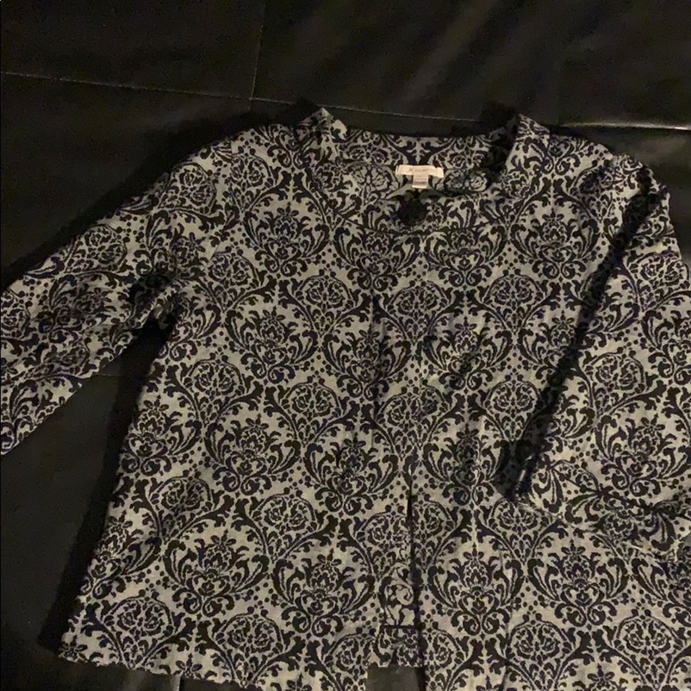 JM collection black and gray jacket